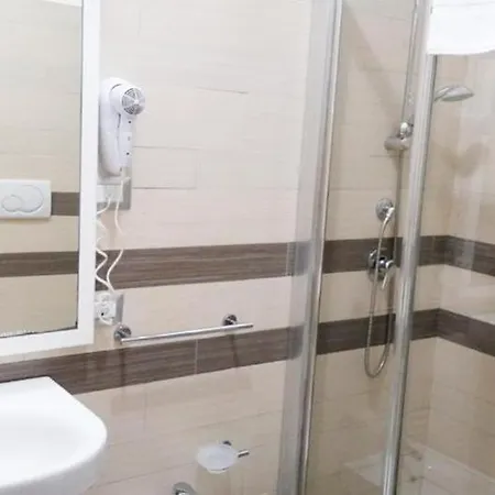 Sirina House Apart Otel *
