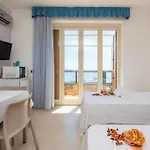 Appart hôtel Sirina House 3*