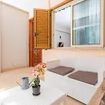 Sirina House