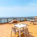 Sirina House Appart hôtel 3*