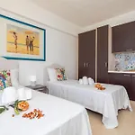 Sirina House