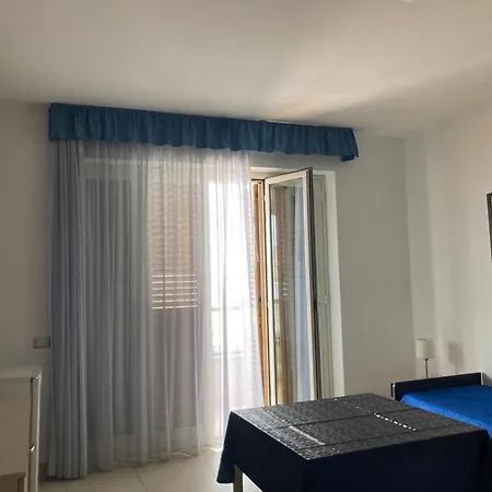 Sirina House Aparthotel 3*