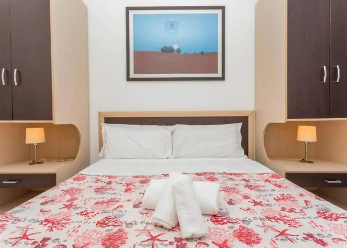 Sirina House 3*