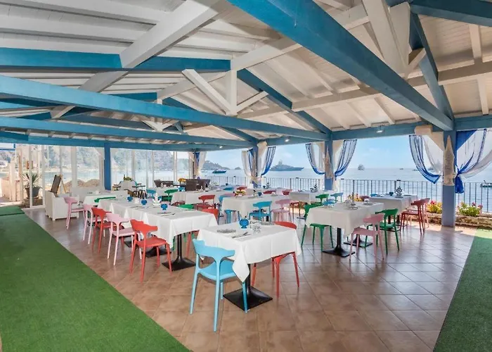 Ξενοδοχείο με διαμερίσματα Sirina House