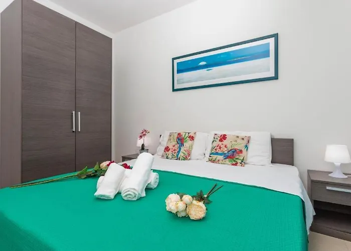 Sirina House 3*