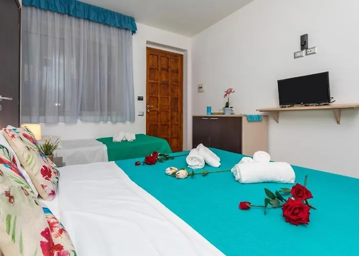 Sirina House Ξενοδοχείο με διαμερίσματα Ταορμίνα