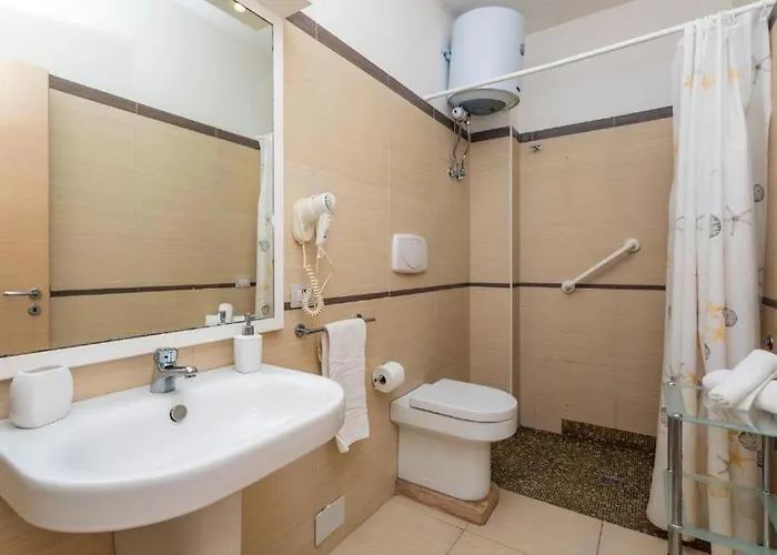 Sirina House 3*