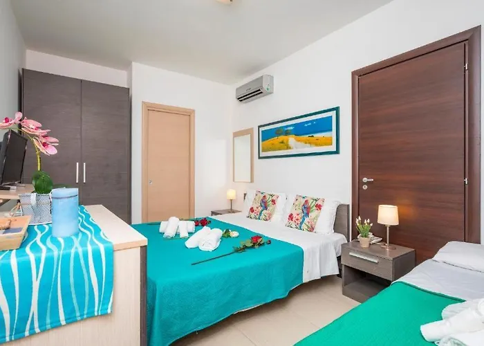 Sirina House 3*