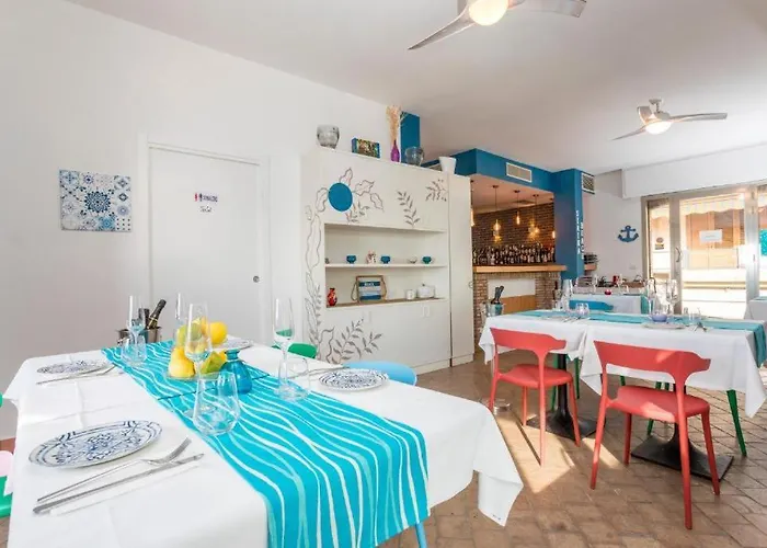 Sirina House Ξενοδοχείο με διαμερίσματα 3*