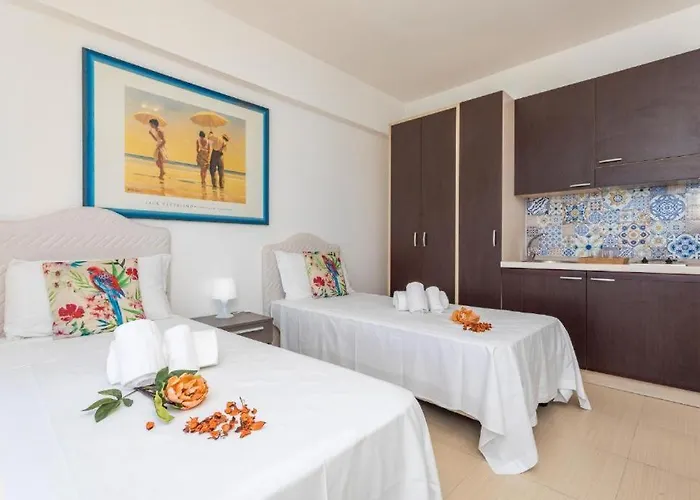 Sirina House