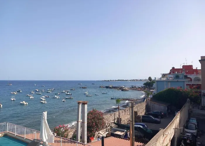 Ξενοδοχείο με διαμερίσματα Sirina House