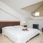 Hotel apartamentowy Sirina House